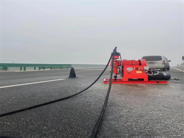 庐阳马路路基路面开裂下沉注浆加固灌浆