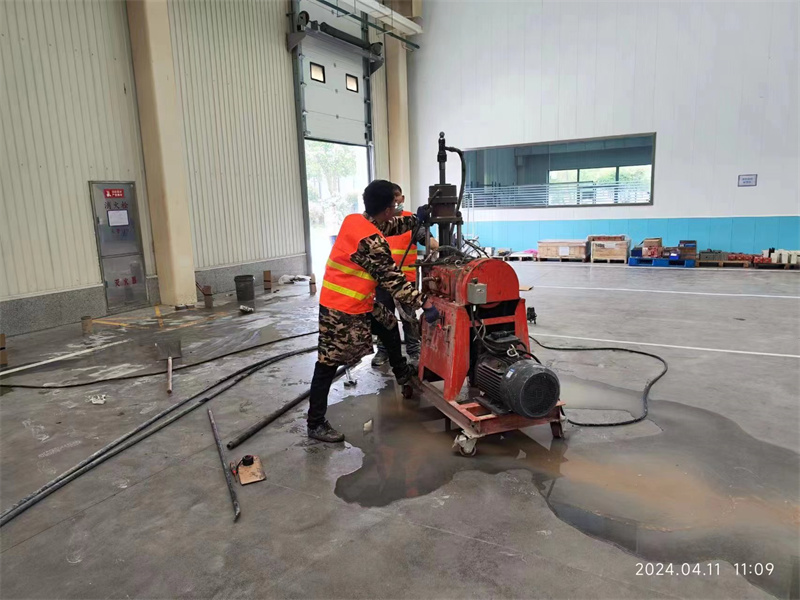 庐阳厂房地面下沉塌陷注浆加固施工